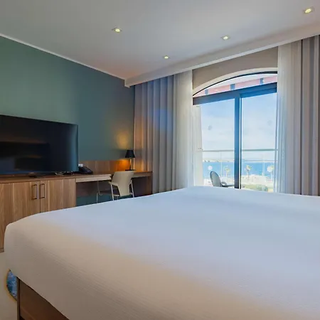 Hotel Hilton Malta 5*