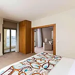 ヒルトン マルタ ホテル 5*