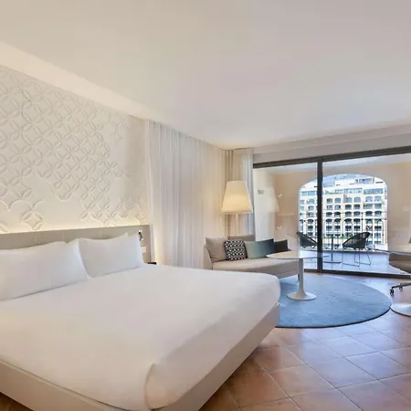 Hilton Malta 5*