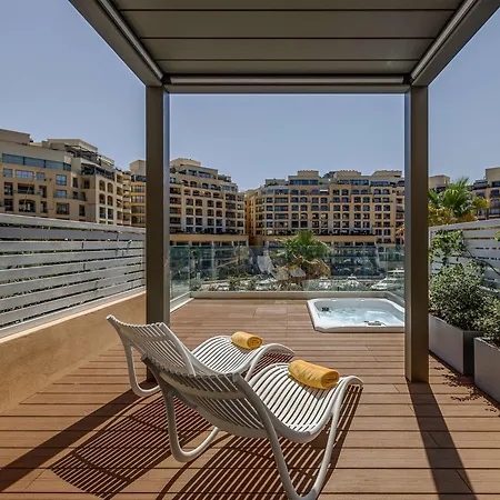 Hilton Malta Hotell 5*