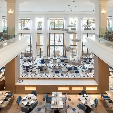 Отель Hilton Malta Сент Джулианс