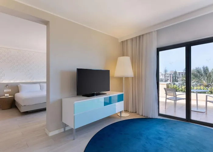 Hilton Malta Szálloda San Ġiljan